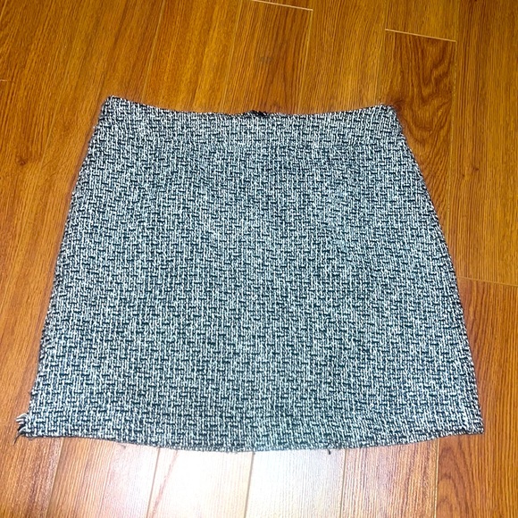 Textured weave mini skirt juniors small hyfve brand - Picture 2 of 5
